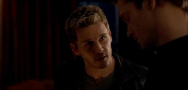  True Blood - Eric and Jason - Hot gay scene (Ryan Kwanten, Alexander Skarsgard)